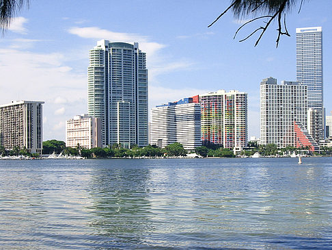 Blick vom Wasser auf Miami Foto 