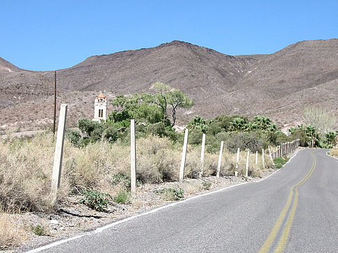 Ubehebe Crater - Scottys Castle